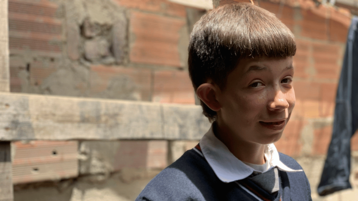 Photo of a Colombian boy who is a beneficiary of Lumos.